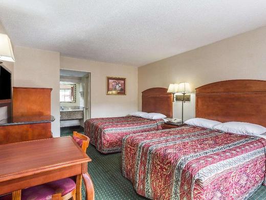 Days Inn by Wyndham Camp Springs/Andrews AFB DC Area