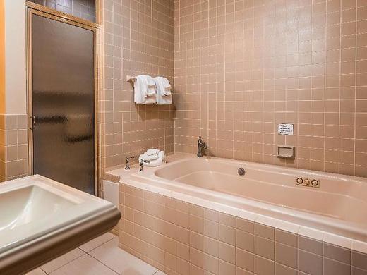 Best Western Plus The Inn & Suites at the Falls