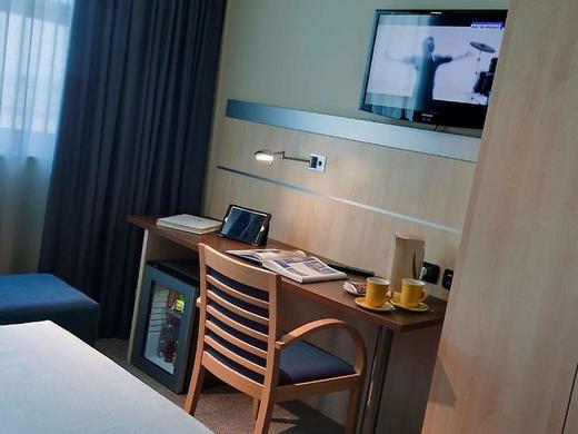 Holiday Inn Express Langhe Cherasco