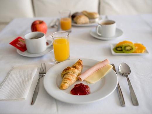 Decanting Porto House