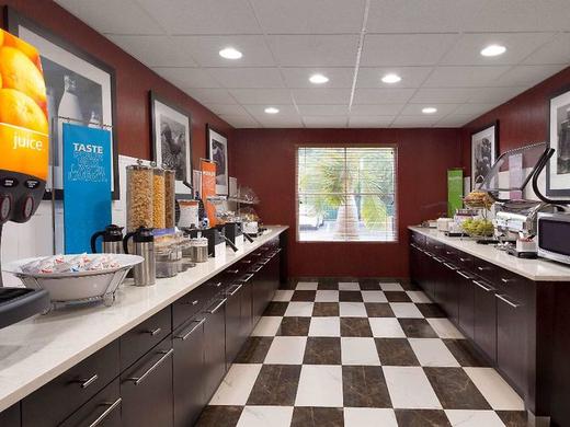 Hampton Inn & Suites Ft. Lauderdale Airport/South Cruise Port