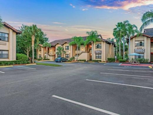 Alhambra at Poinciana by Diamond Resorts