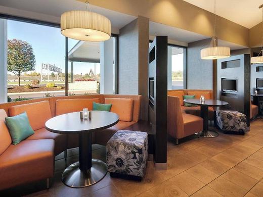Courtyard by Marriott Detroit Southfield
