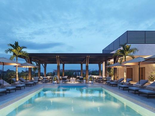 AC Hotel by Marriott Naples 5th Avenue