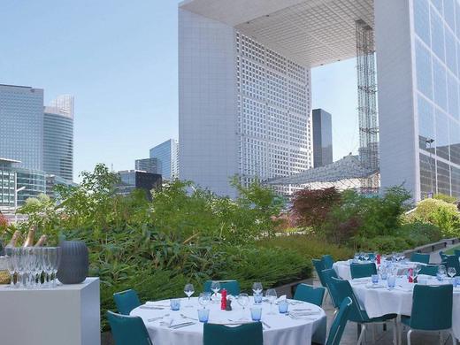 Renaissance Paris La Defense Hotel