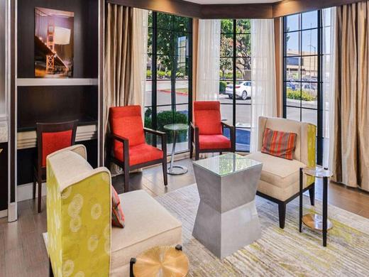 Hampton Inn & Suites San Francisco-Burlingame-Airport South