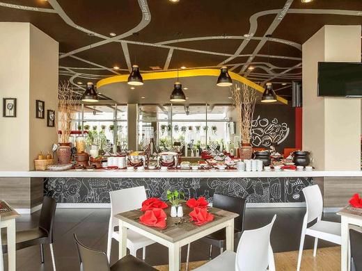 ibis Surabaya City Center