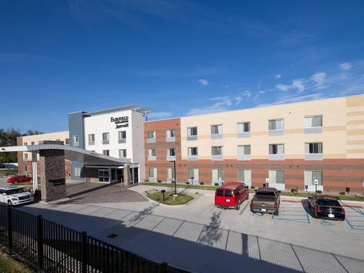 Fairfield Inn & Suites by Marriott Detroit Chesterfield