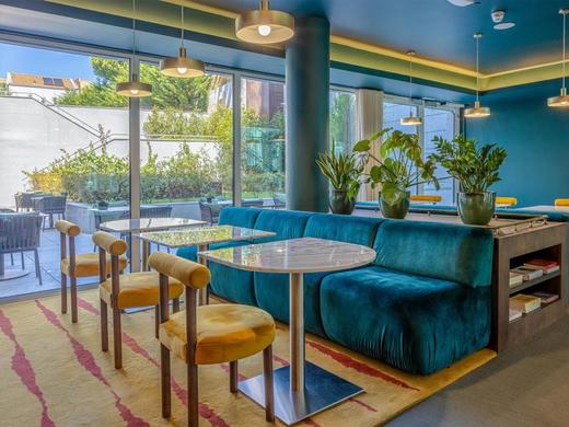 Cenica Porto Hotel, Curio Collection by Hilton