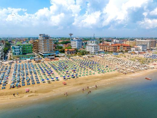 Color Ermitage Beach Hotel