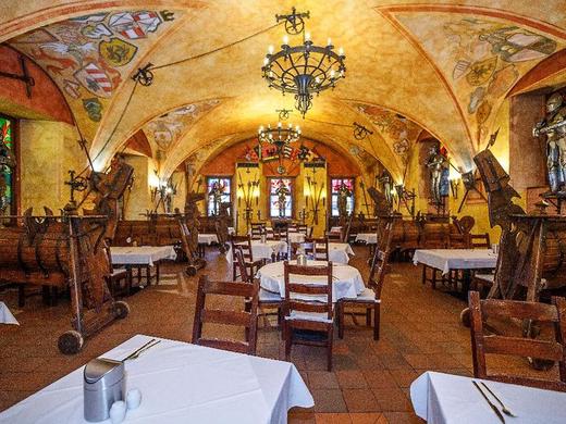 Pytloun Old Armoury Hotel Prague