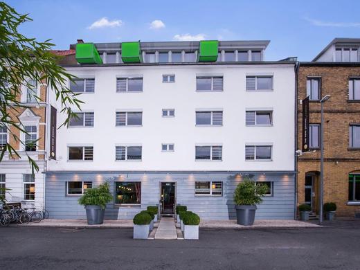 The New Yorker Hotel