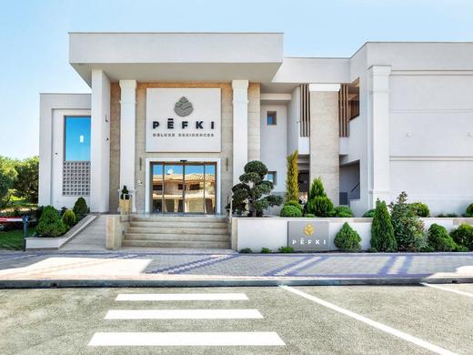 Pefki Deluxe Residences