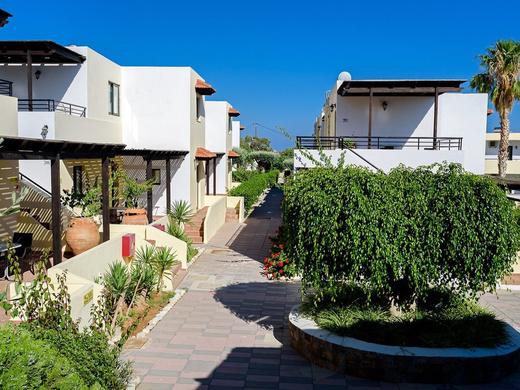 Pefkos Village Resort