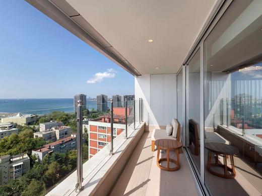 Titanic Port Bakirkoy