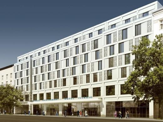 TITANIC Chaussee Berlin