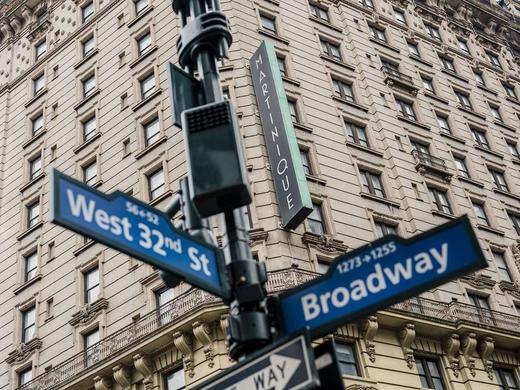 Martinique New York on Broadway, Curio Collection by Hilton