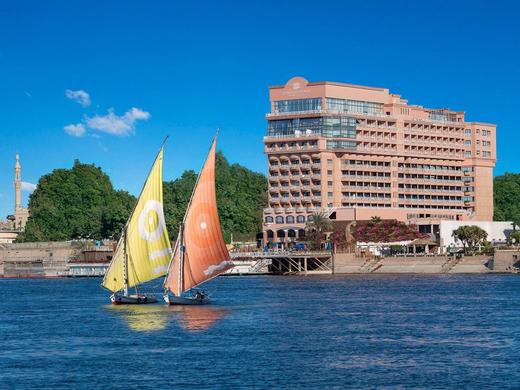 Sonesta St. George Hotel