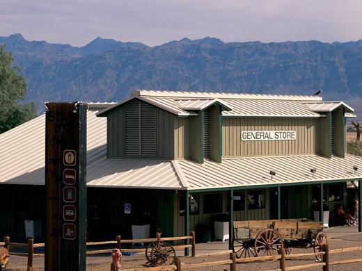 Stovepipe Wells Village