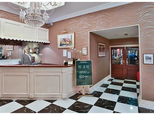 Eviston House Hotel