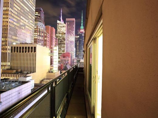 Radio City Apartments