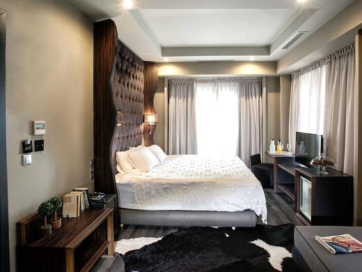 Diamond Suites