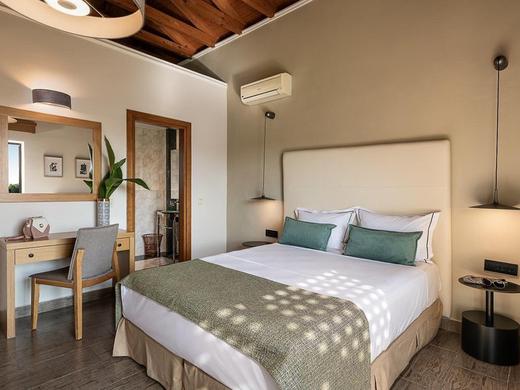 Caldera Theros Villas Chania