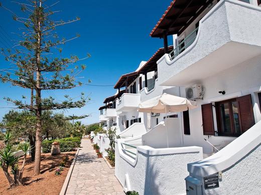 New Aurora Apts Studios