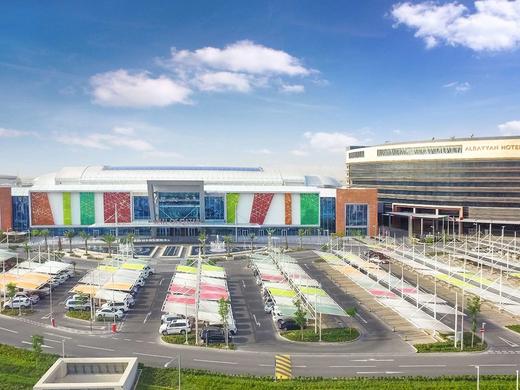 AlRayyan Hotel Doha, Curio Collection by Hilton