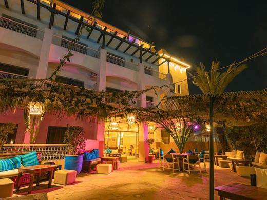 Borjs Hotel Suites & SPA