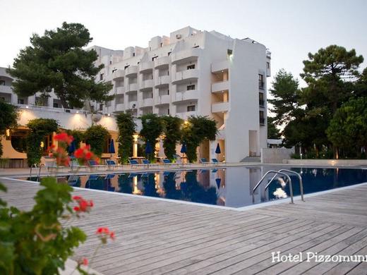 Pizzomunno Vieste Palace