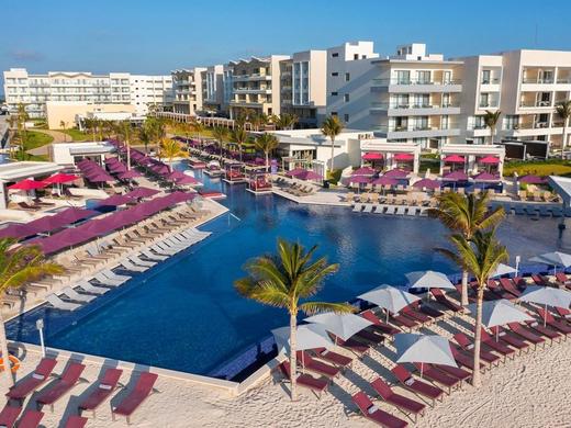 Planet Hollywood Adult Scene Cancun - Adults Only