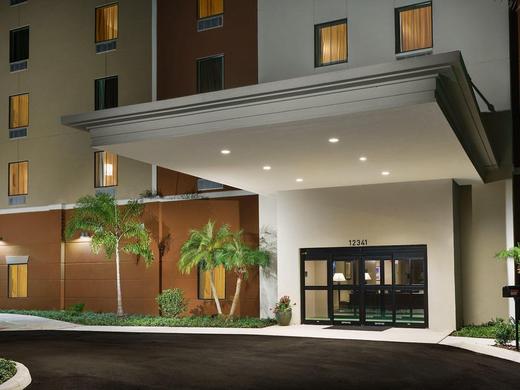 Candlewood Suites Orlando - Lake Buena Vista