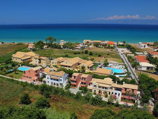 Nireas Studios & Apartments