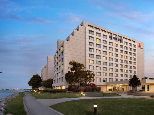 Marriott San Francisco Airport Waterfront