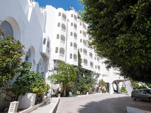 Daphne Monastir Center