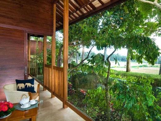 Elephant Safari Park Lodge