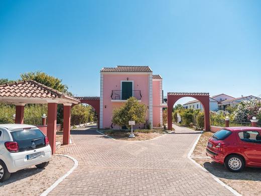 Fardini Seaside Hotel