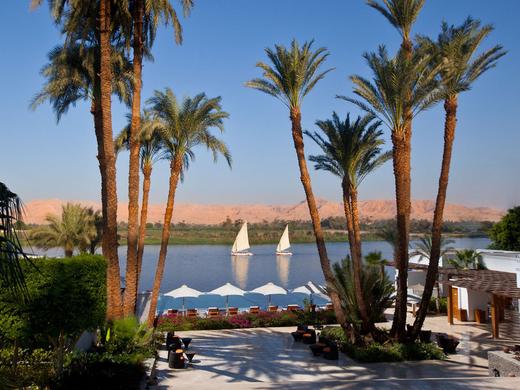 Hilton Luxor Resort & Spa