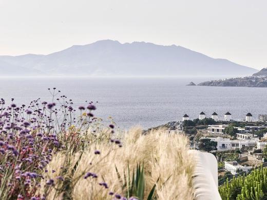 Myconian Naia, Luxury Suites