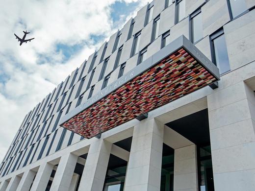 Steigenberger Airport Hotel