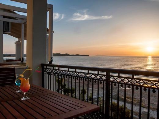 Cressida Seaside Apartments