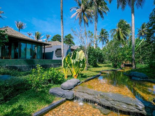 Baba Beach Club Natai