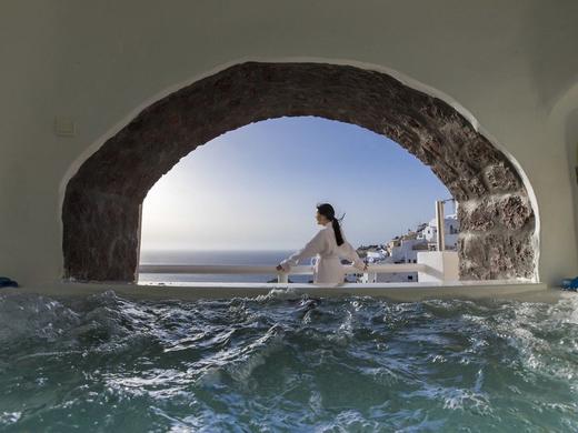 Oia Castle Luxury Suites by Art Maisons