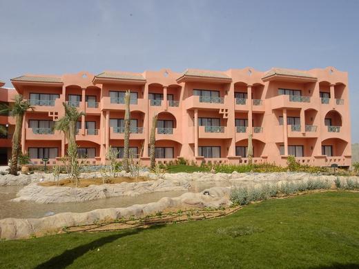 Parrotel Aqua Park Resort