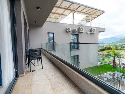 Royal Blue Resort & Residences