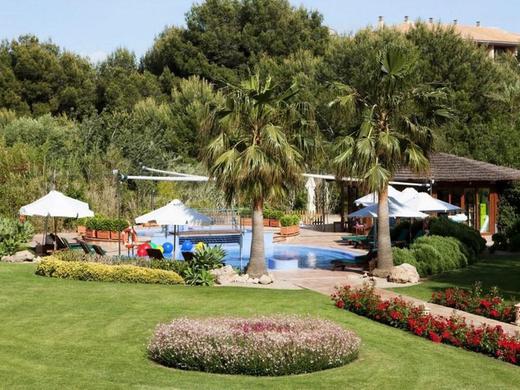 The St. Regis Mardavall Resort