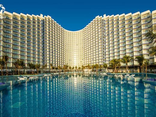 The Empyrean Cam Ranh Beach Resort