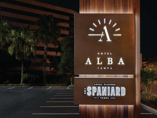 Hotel Alba Tampa