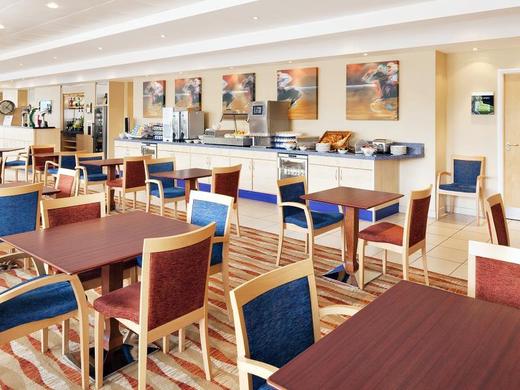 Holiday Inn Express Chester - Racecourse